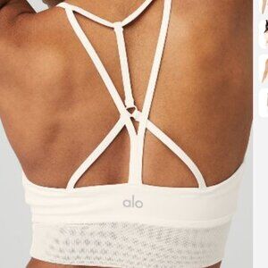 NWT Alo Yoga Lavish Bra Ivory Small